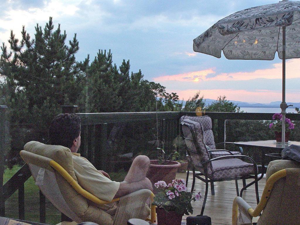 ריבייר-דו-לופ Gite La Halte Du Verger Bed And Breakfast מראה חיצוני תמונה